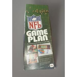 Vintage 1972 Tudor NFL Game Plan Model #200 Board Game - 100% COMPLETE